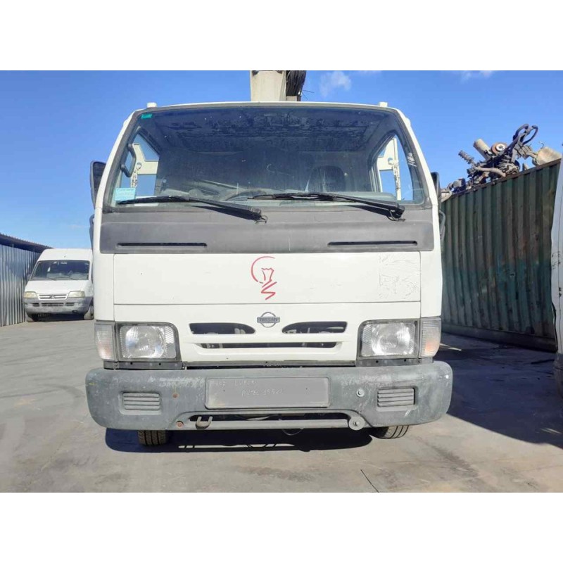 nissan cabstar e del año 2003