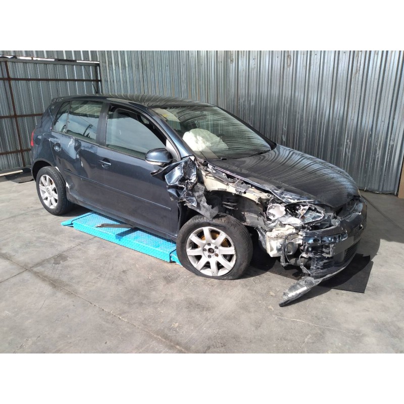volkswagen golf v berlina (1k1) del año 2006