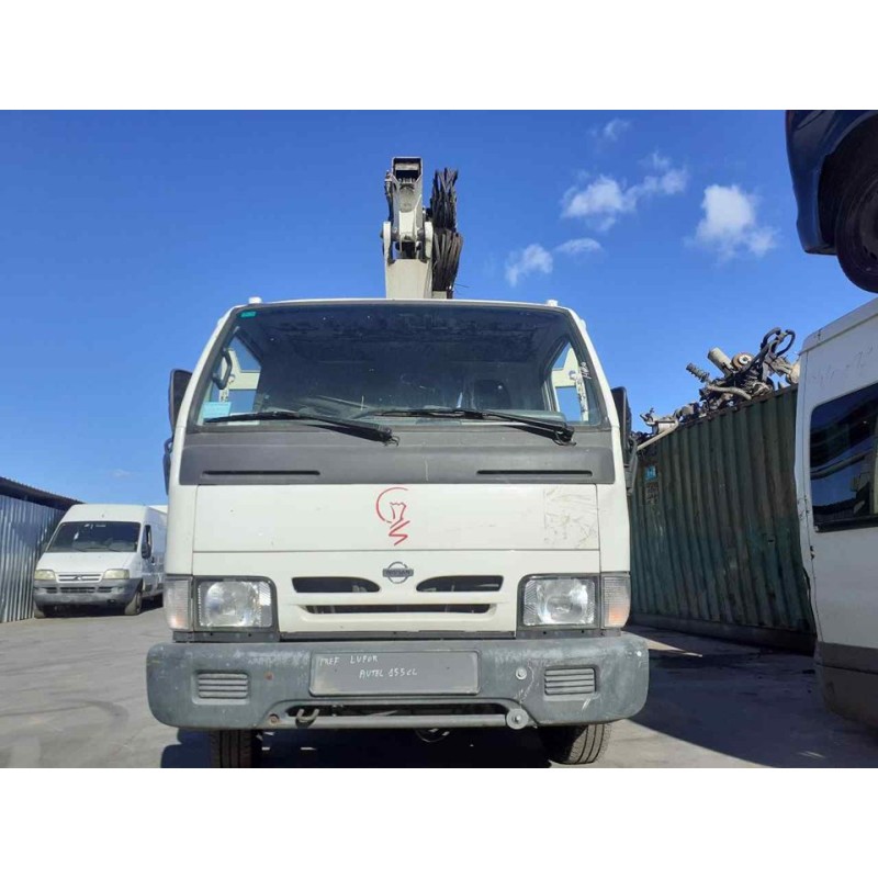 nissan cabstar e del año 2003