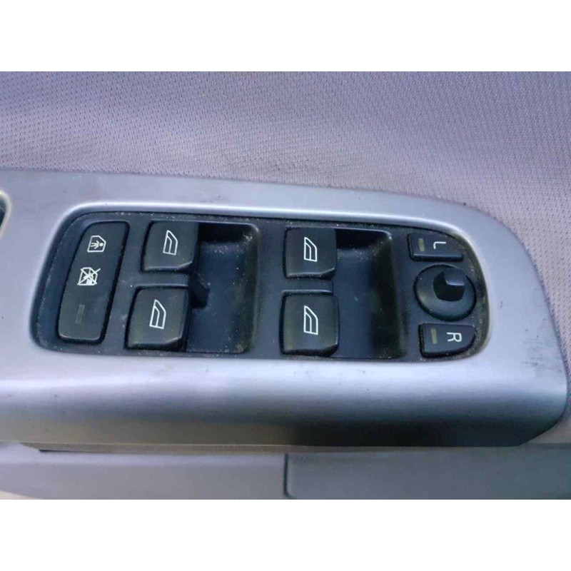 volvo s40 berlina del año 2006
