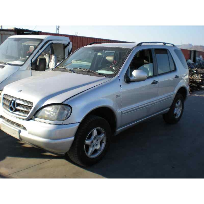 mercedes-benz clase m (w163) del año 2001