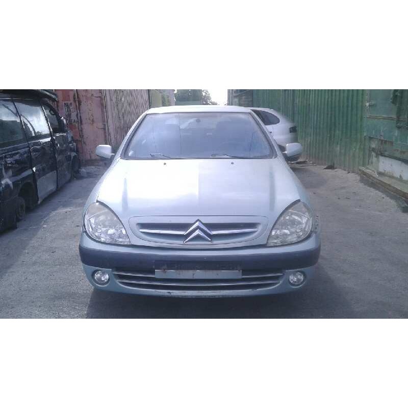 citroën xsara berlina del año 2004