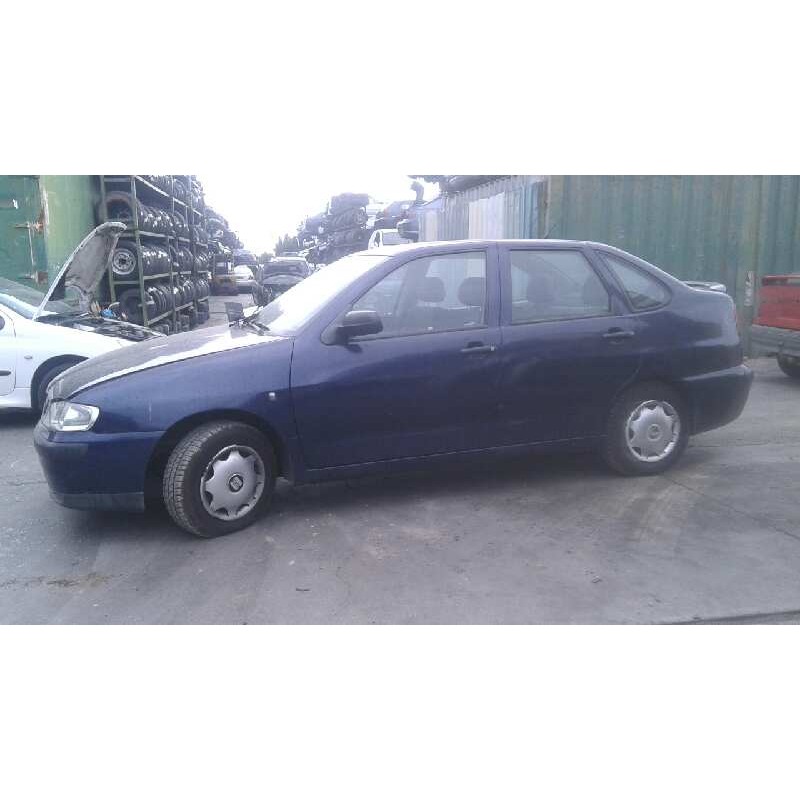seat cordoba berlina (6k2) del año 2001