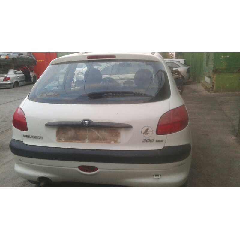 peugeot 206 berlina del año 2002