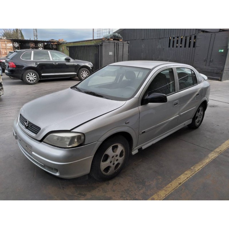 opel astra g berlina del año 2001