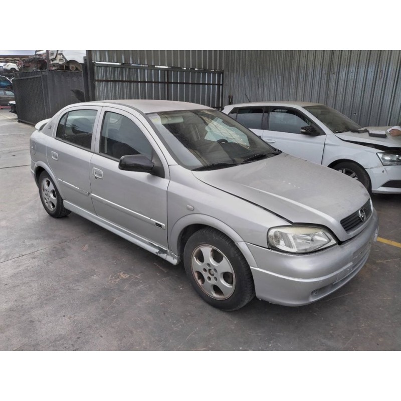 opel astra g berlina del año 2001