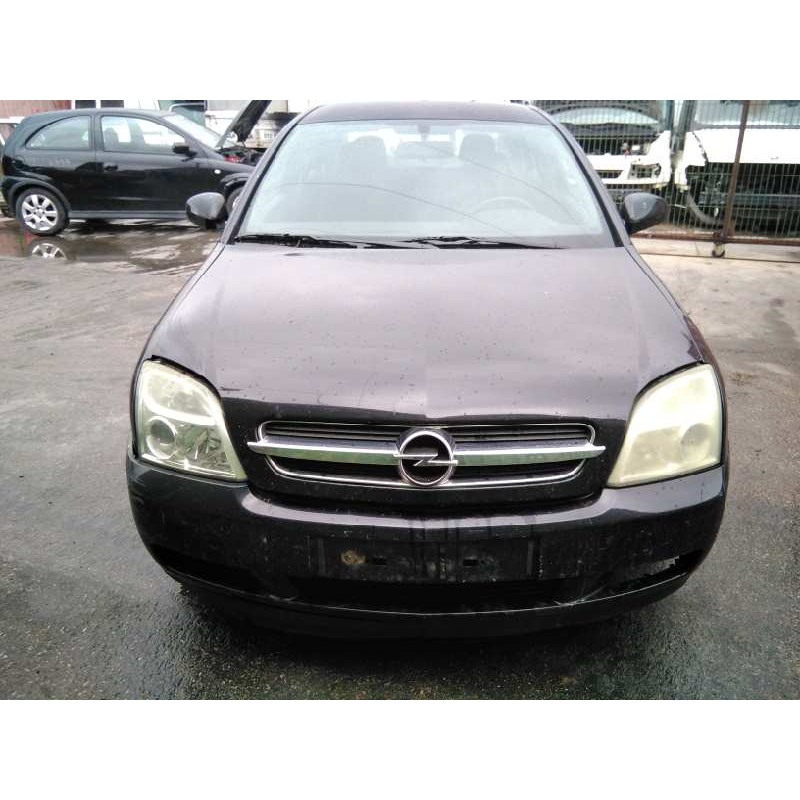 opel vectra c berlina del año 2004