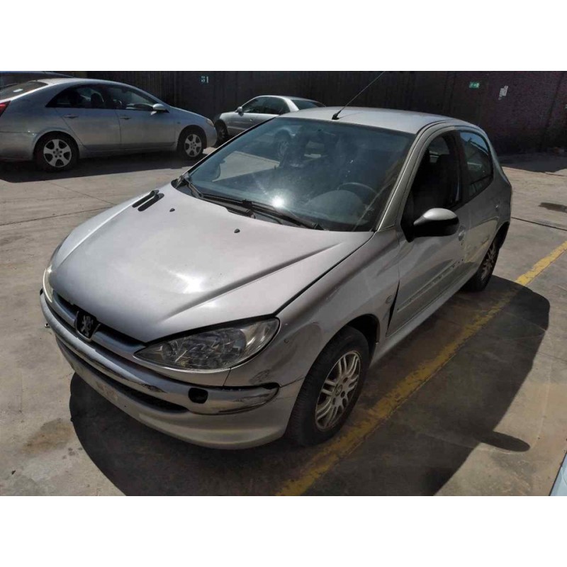 peugeot 206 berlina del año 2004