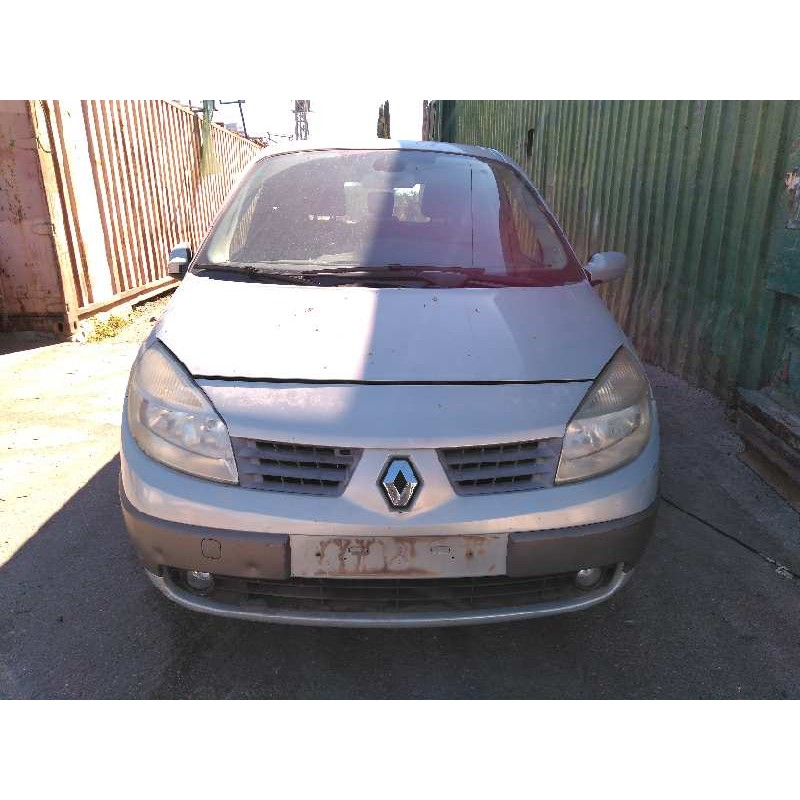 renault scenic ii del año 2004