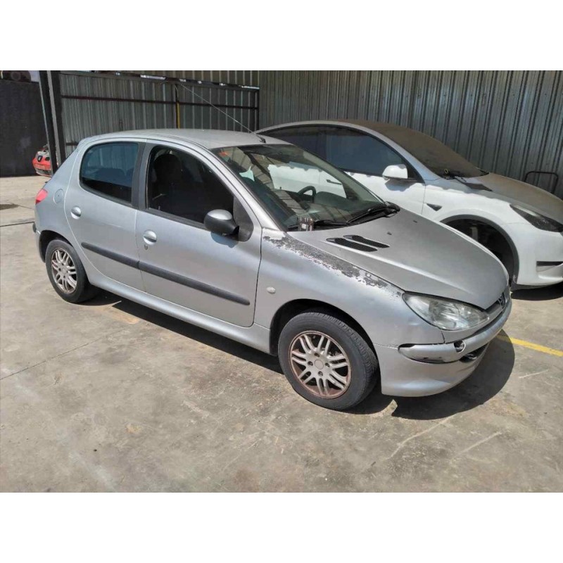 peugeot 206 berlina del año 2004