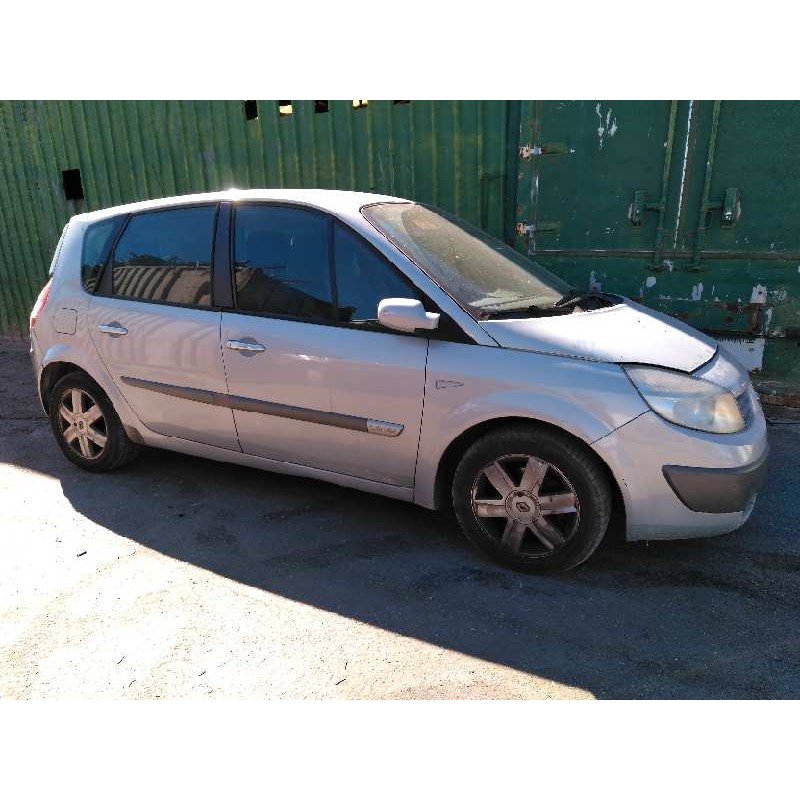 renault scenic ii del año 2004