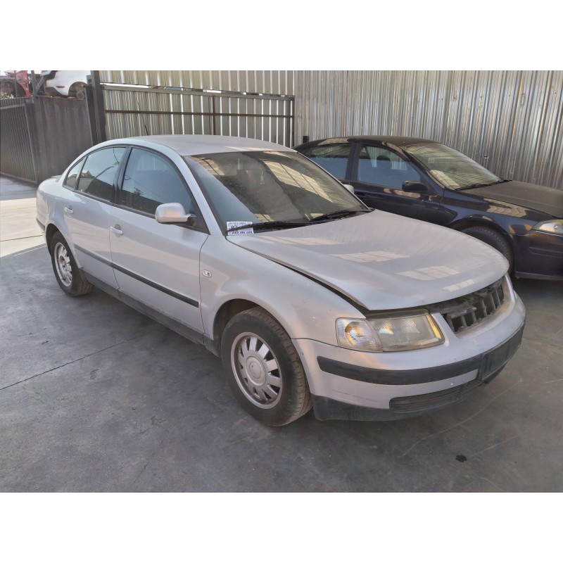 volkswagen passat berlina (3b2) del año 1999