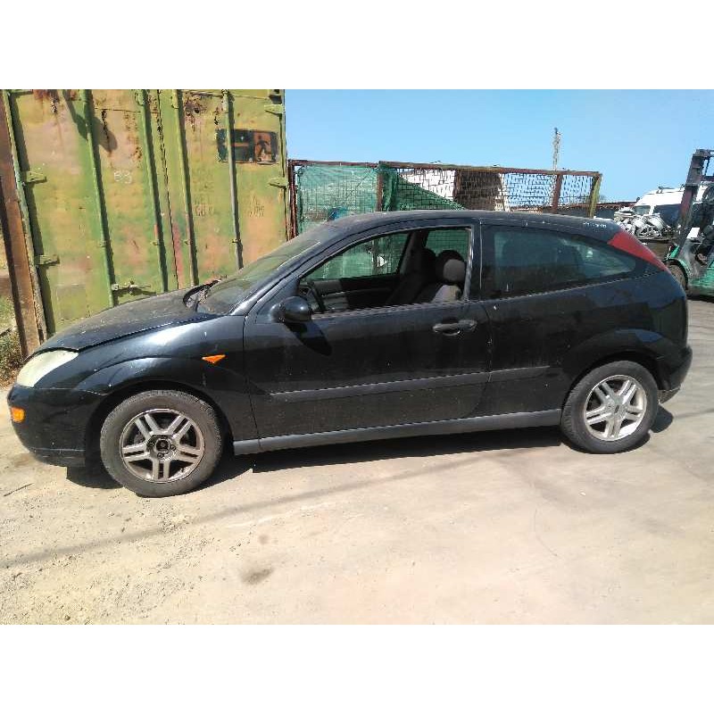 ford focus berlina (cak) del año 2001