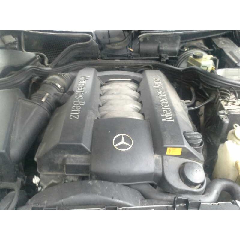 mercedes-benz clase e (w210) berlina del año 1999