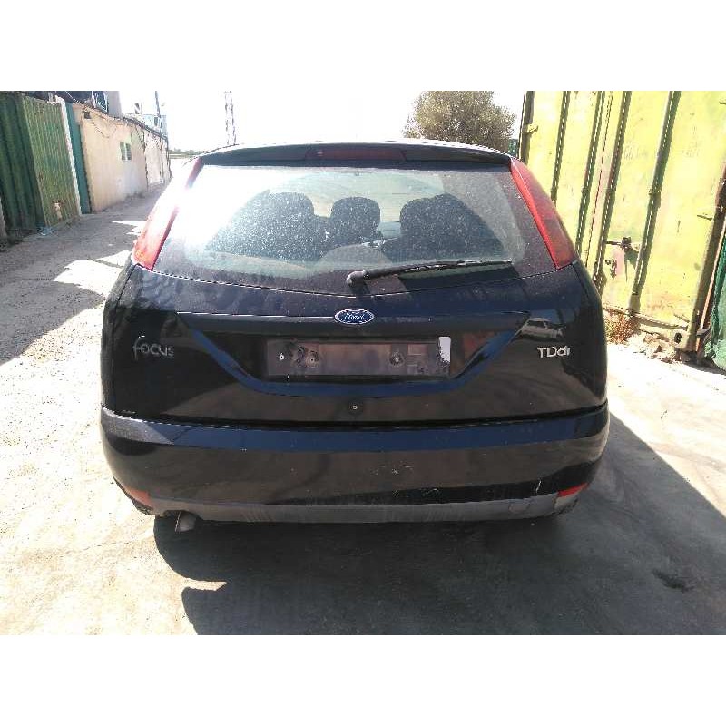 ford focus berlina (cak) del año 2001