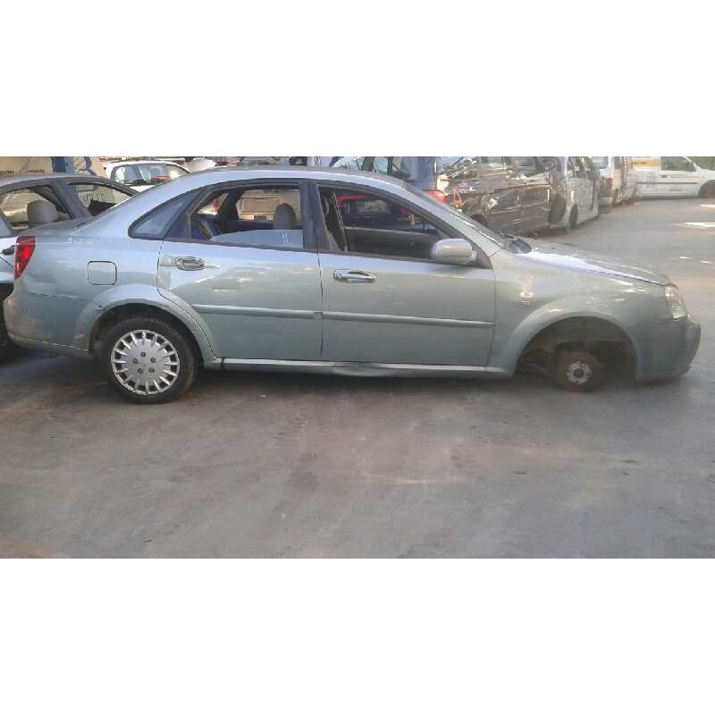 daewoo nubira berlina del año 2004