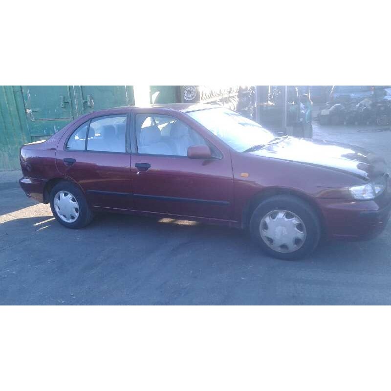 nissan almera (n15) del año 1999