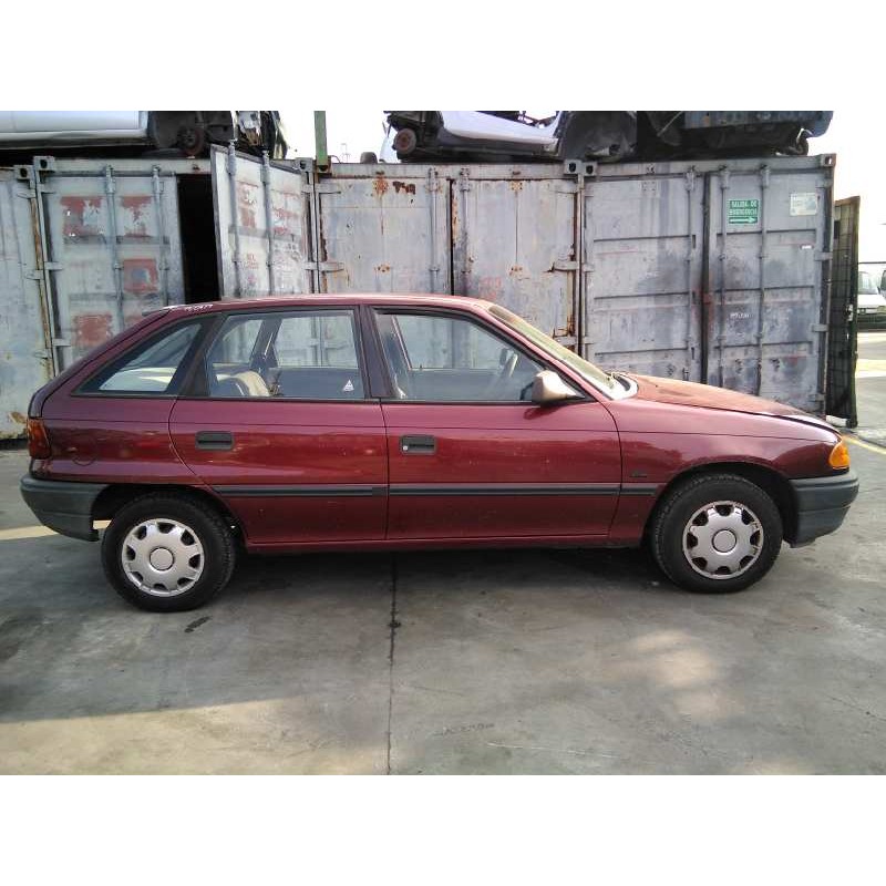 opel astra f berlina del año 1993