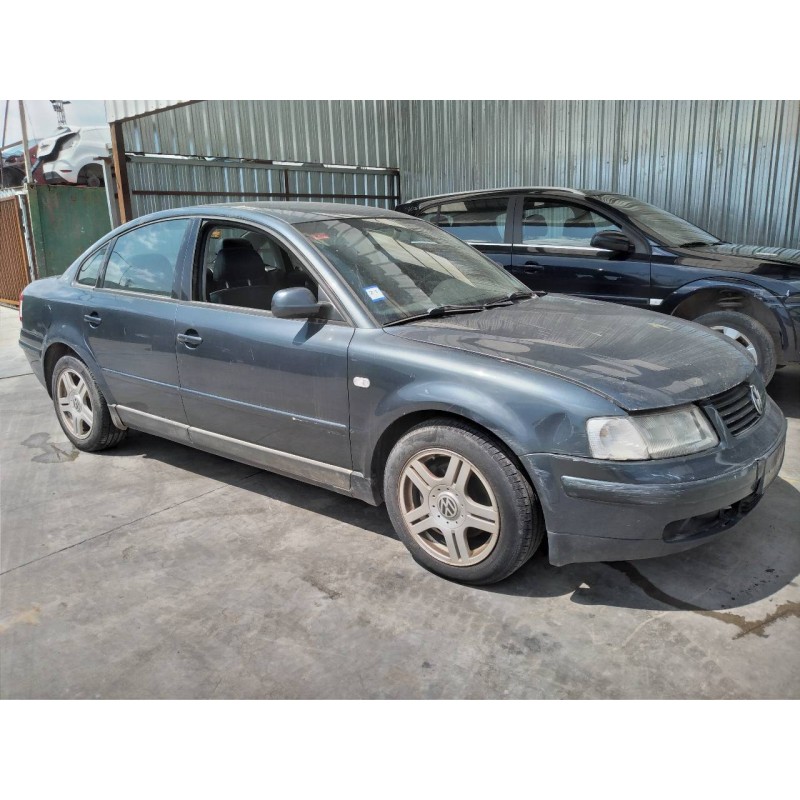 volkswagen passat berlina (3b2) del año 1999