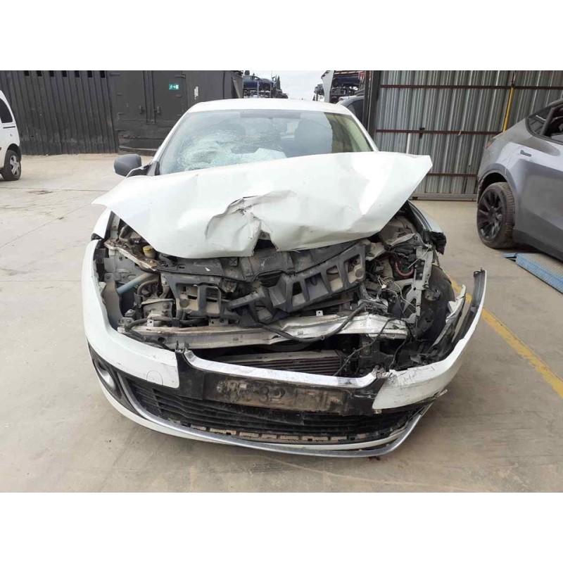 renault megane iii berlina 5 p del año 2013