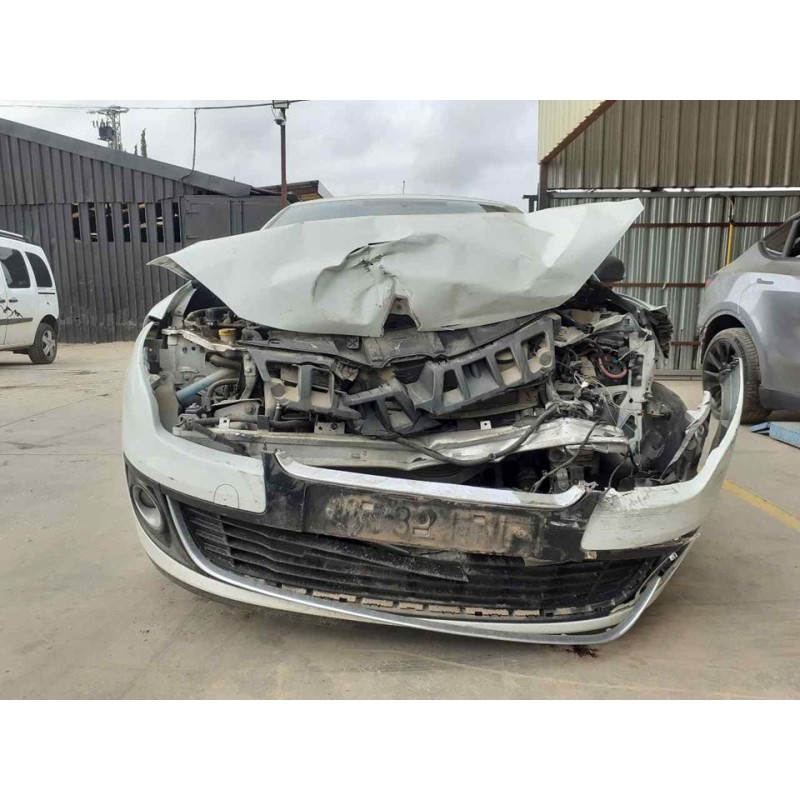 renault megane iii berlina 5 p del año 2013
