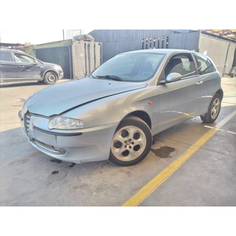 alfa romeo 147 (190) del año 2000