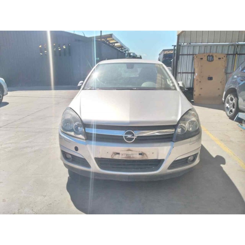 opel astra h berlina del año 2005