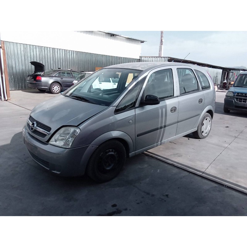 opel meriva del año 2004