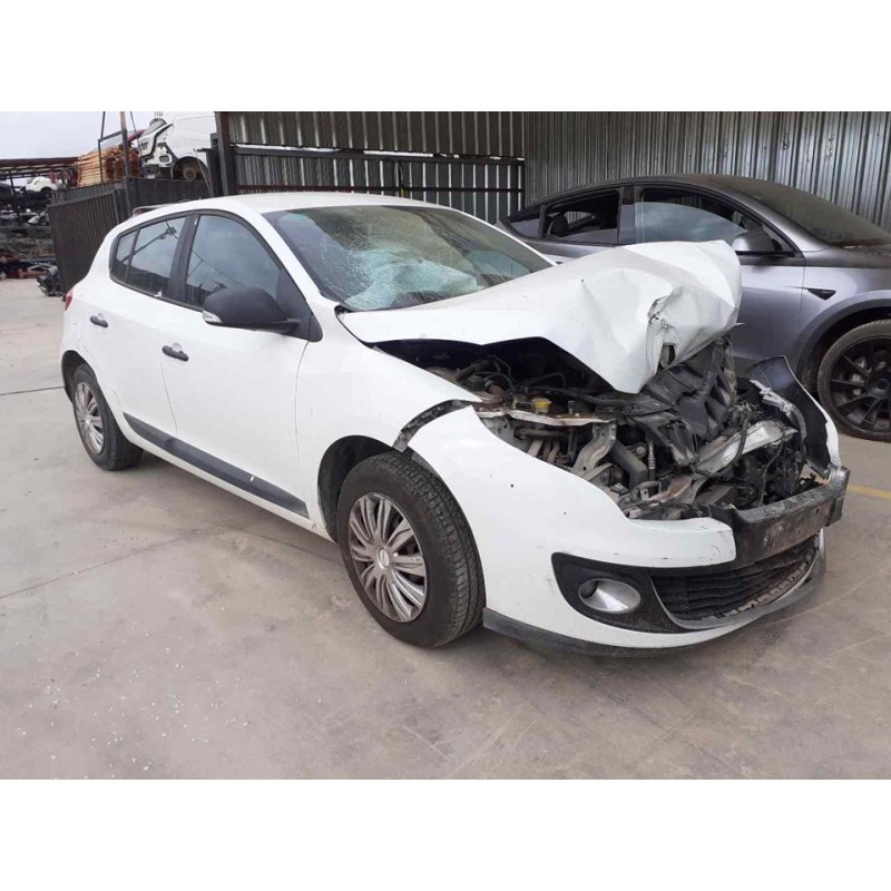 renault megane iii berlina 5 p del año 2013