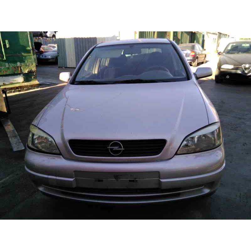 opel astra g berlina del año 1998