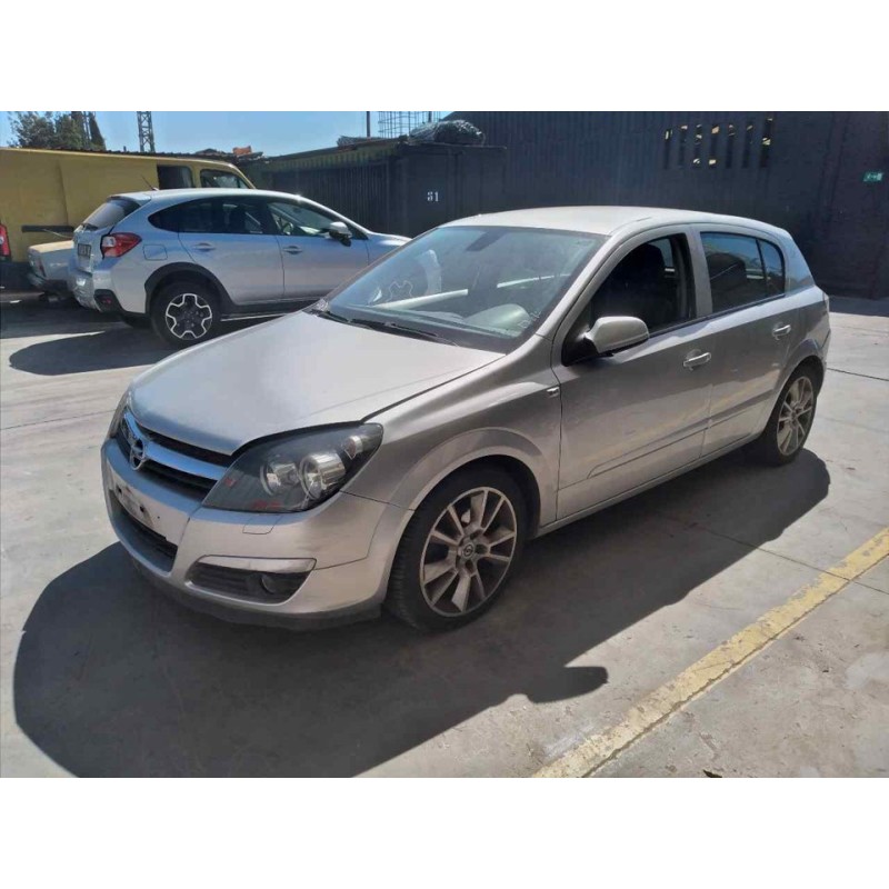 opel astra h berlina del año 2005