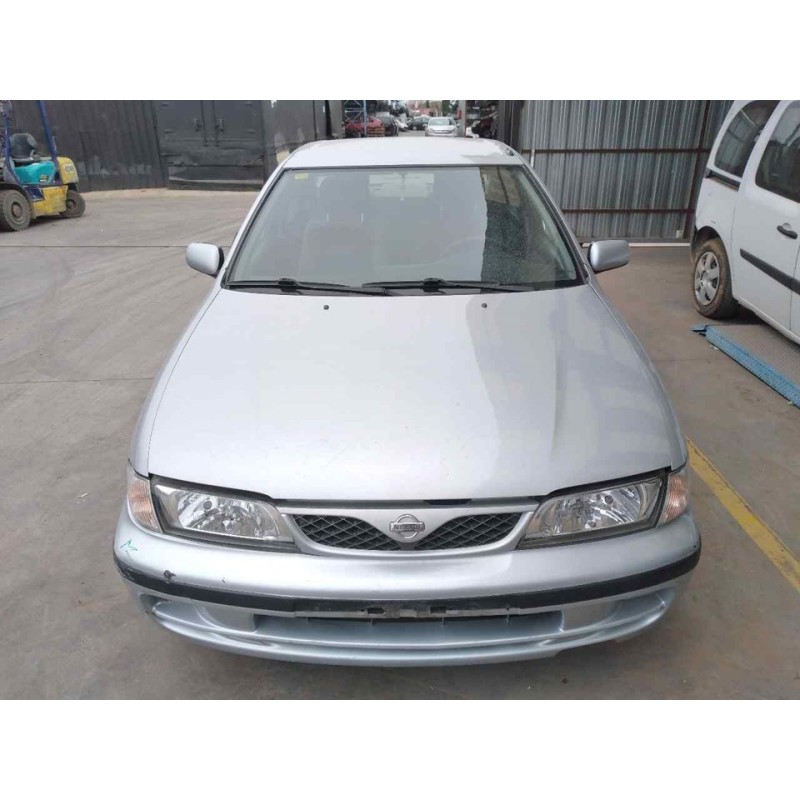 nissan almera (n15) del año 1999