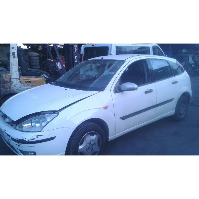 ford focus berlina (cak) del año 2003
