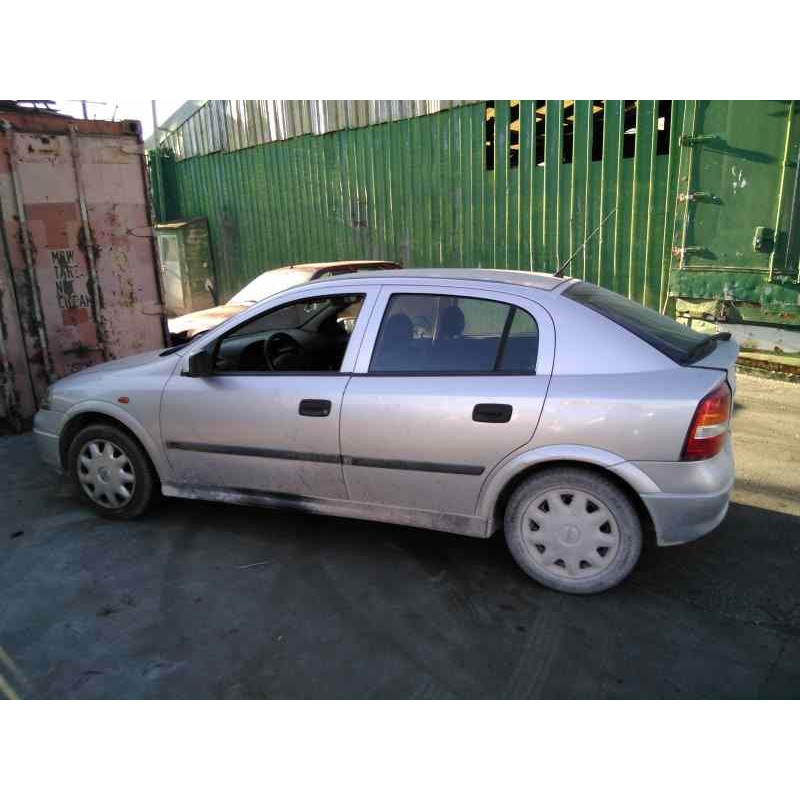 opel astra g berlina del año 1998