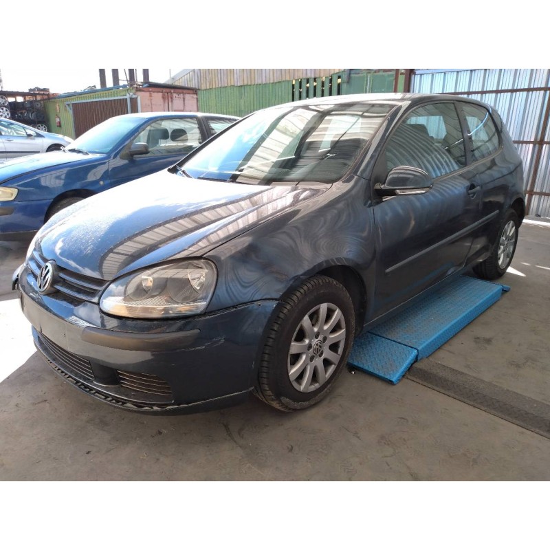 volkswagen golf v berlina (1k1) del año 2004