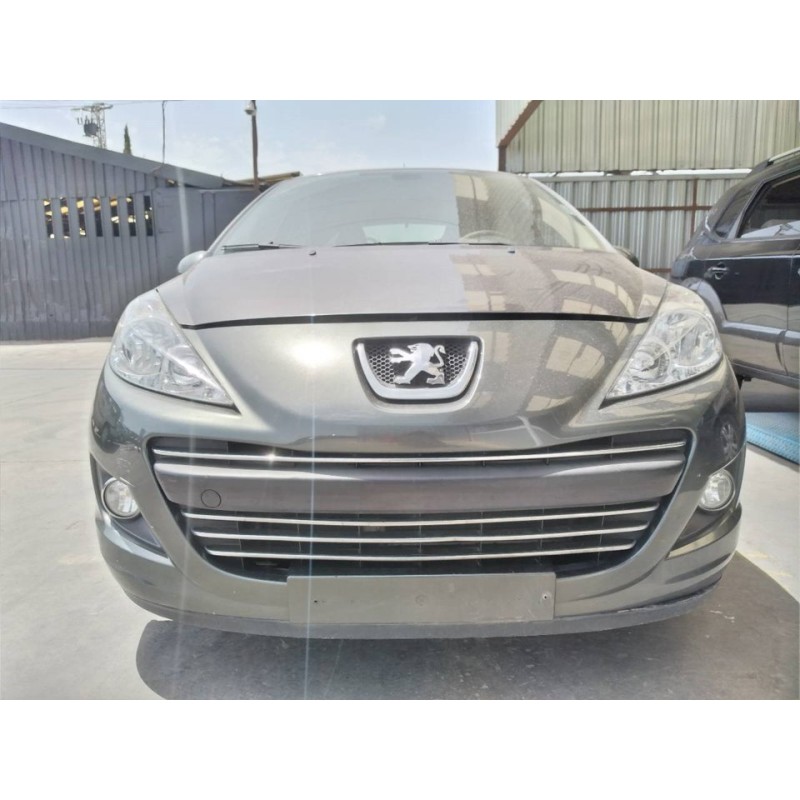 peugeot 207 del año 2010