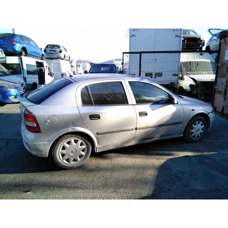 opel astra g berlina del año 1998