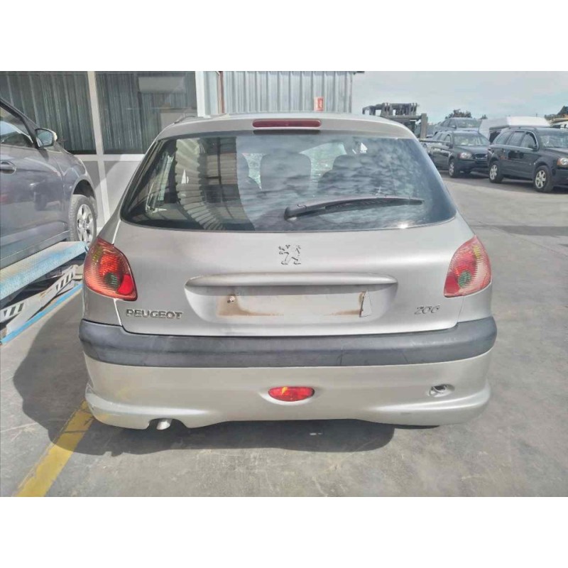 peugeot 206 berlina del año 2006
