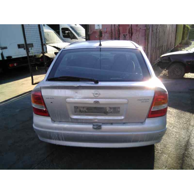 opel astra g berlina del año 1998