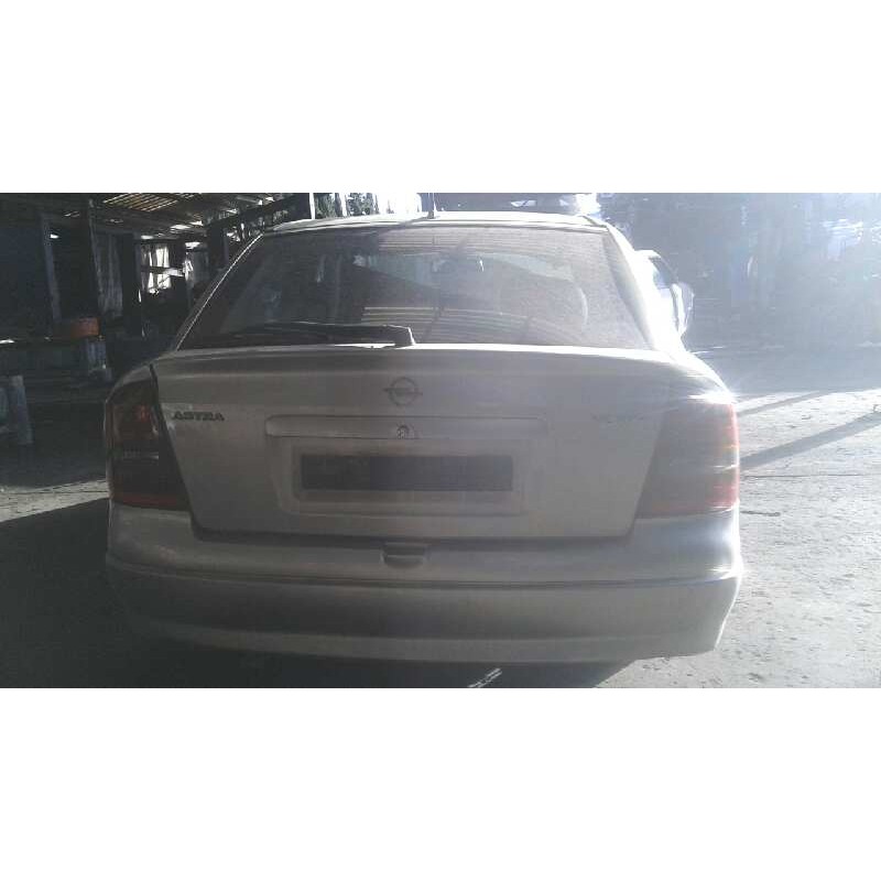 opel astra g berlina del año 2003