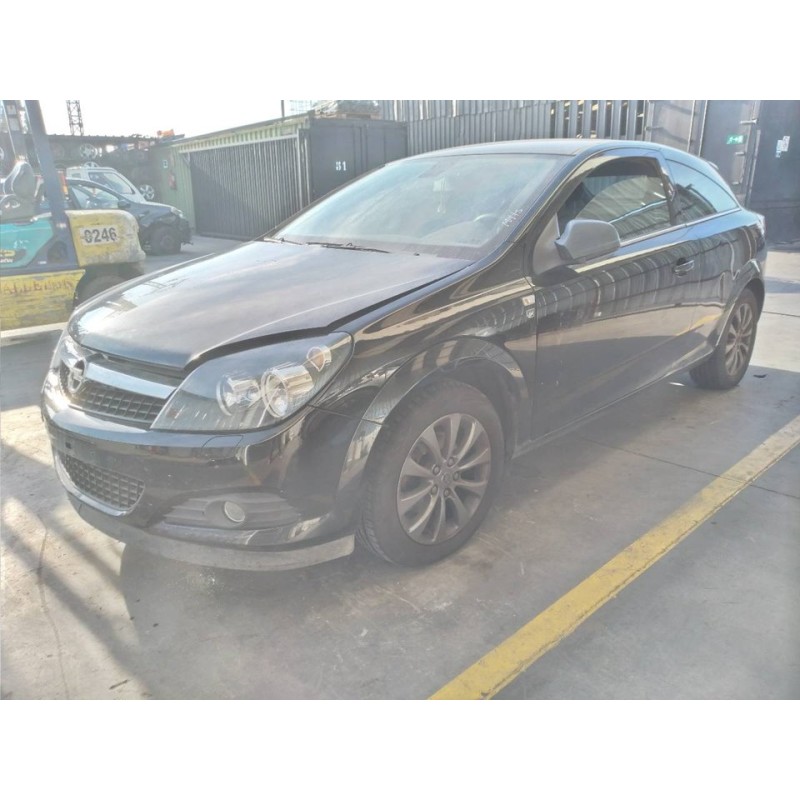 opel astra gtc del año 2010