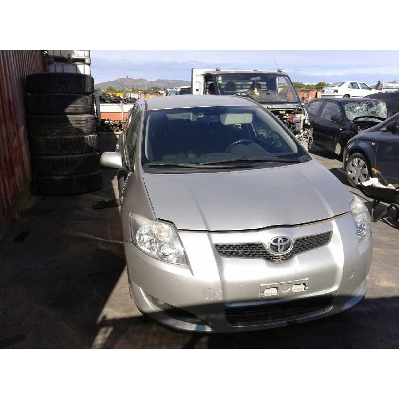 toyota auris del año 2008