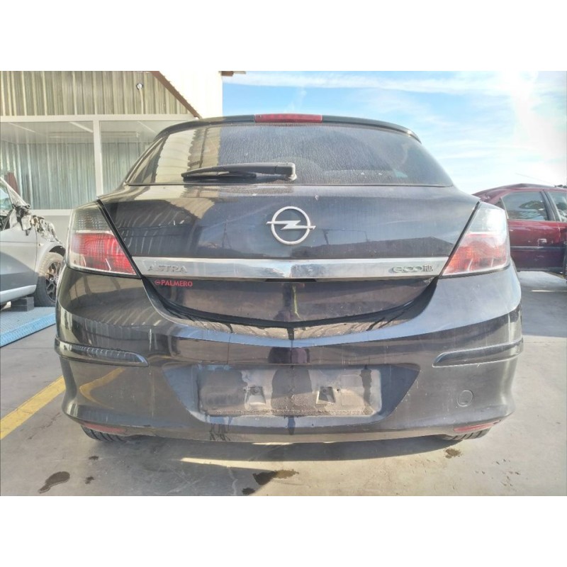 opel astra gtc del año 2010