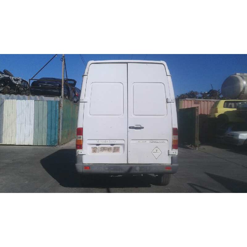 mercedes-benz sprinter 02.00  caja cerrada del año 2001