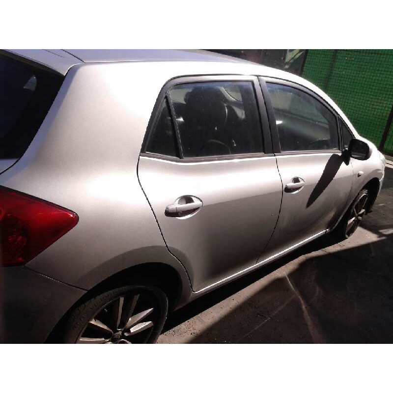 toyota auris del año 2008