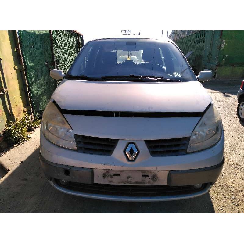 renault scenic ii del año 2004