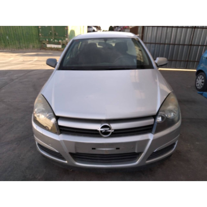 opel astra h berlina del año 2005