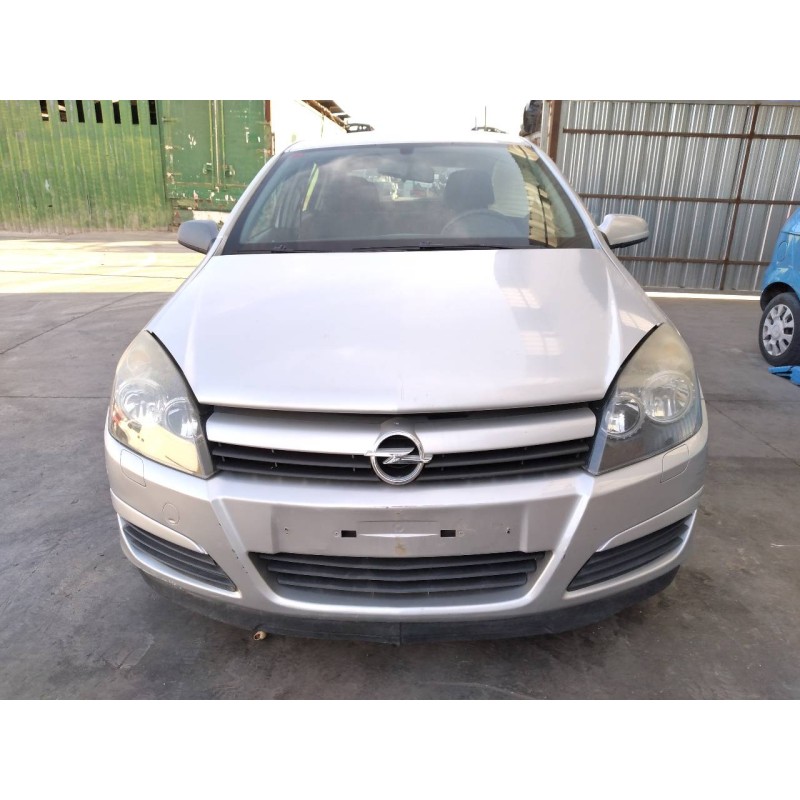 opel astra h berlina del año 2005