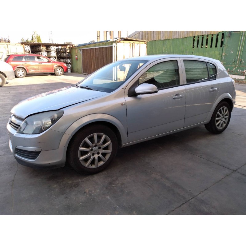 opel astra h berlina del año 2005