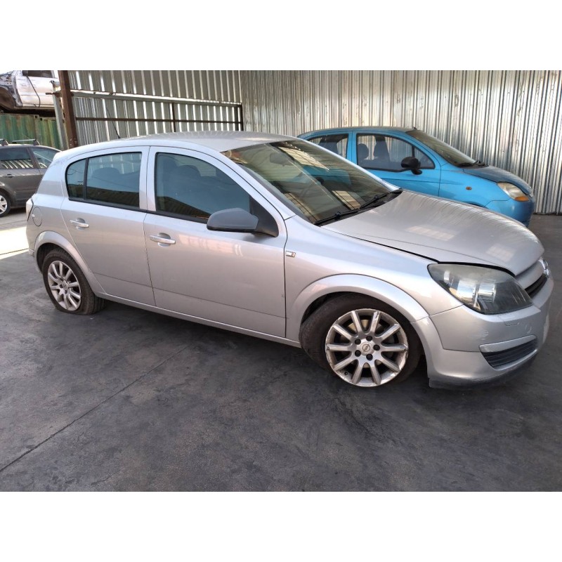opel astra h berlina del año 2005